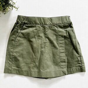 NWT Uniqlo Girls Elastic Waist Mini Skort in Green